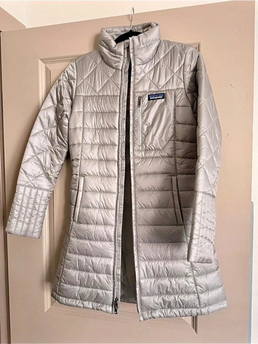 Patagonia Women's Radalie Parka Gray Medium